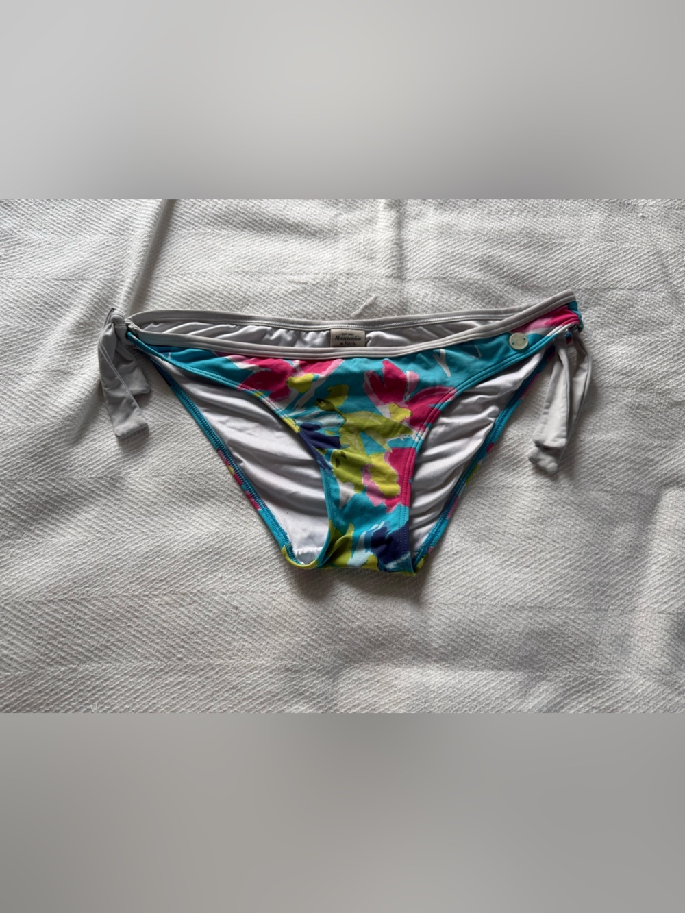 Abercrombie & Fitch Bikini Bottoms Floral Size S